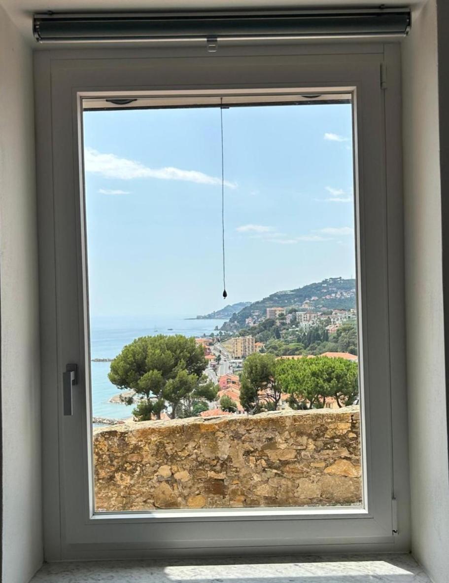 Casa Vacanze Merletto Imperia Zewnętrze zdjęcie