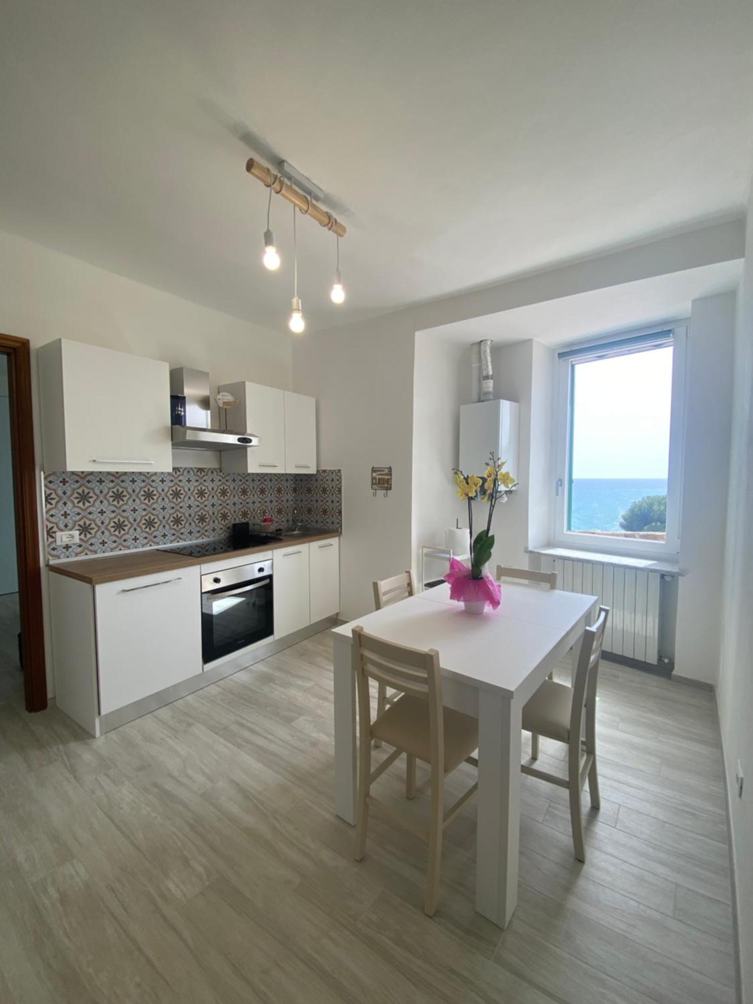 Casa Vacanze Merletto Imperia Zewnętrze zdjęcie